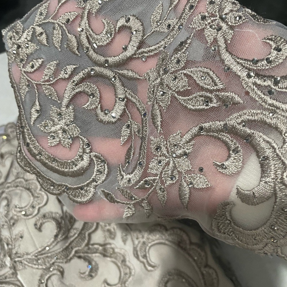 New! La Femme 29324 Satin Mermaid Gown with Off the Shoulder Lace Size 18 $498 - Picture 8 of 12